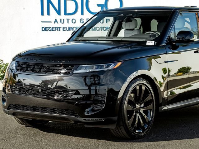 New 2026 Santorini Black LAND ROVER SE image 2