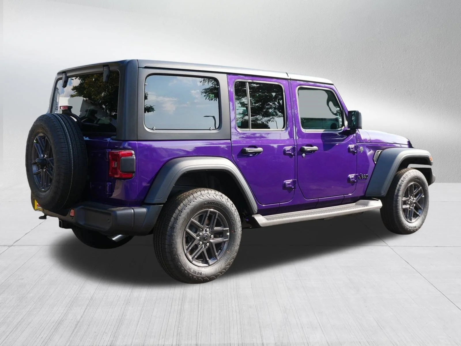 New 2026 Reign Exterior Paint Jeep Sport S image 7