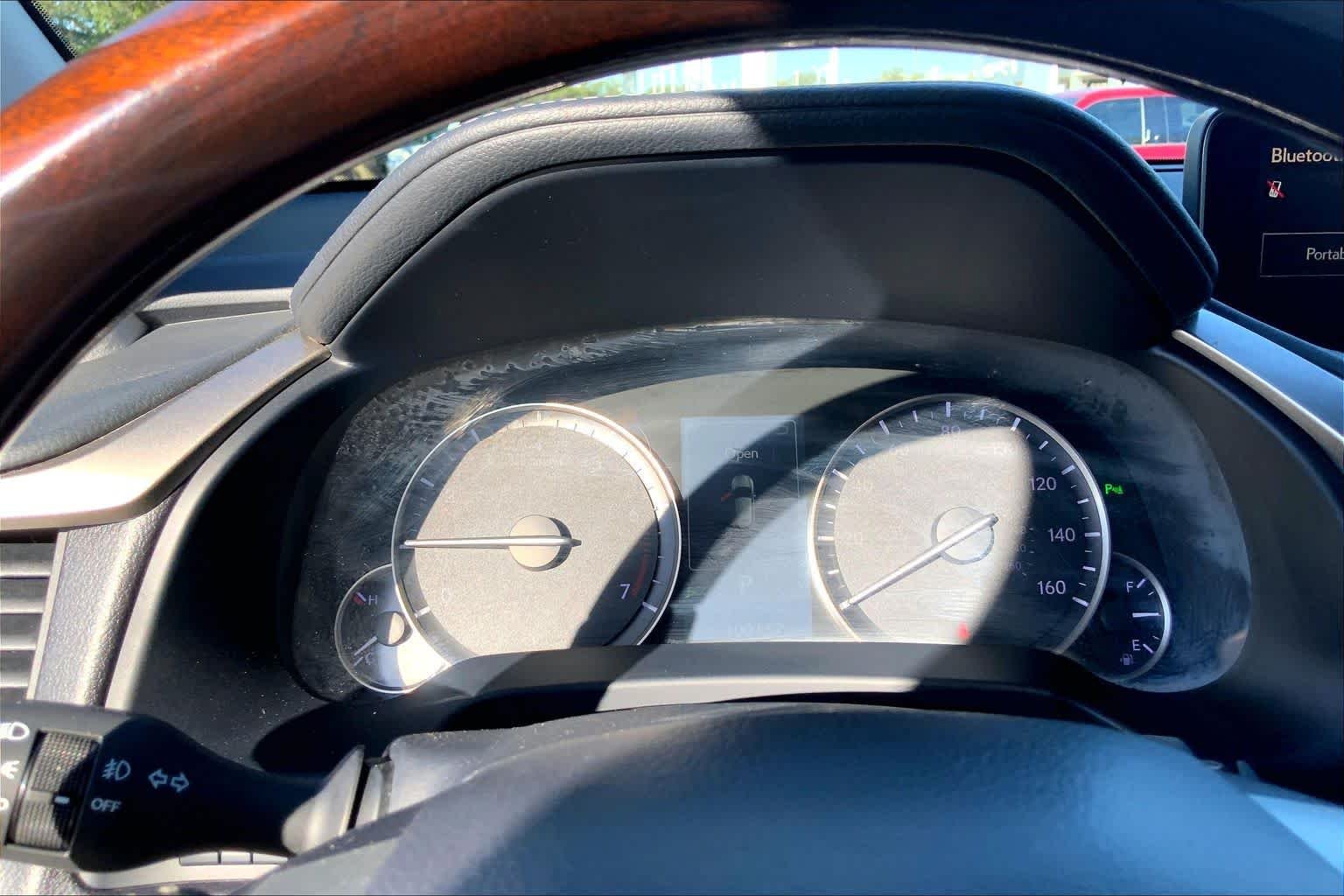 Certified Used 2018 Atomic Silver Lexus  image 26
