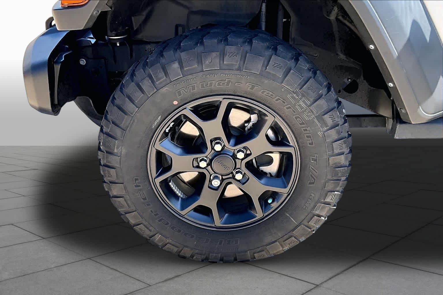Used 2022 Silver Zynith Clearcoat Jeep Willys Sport image 8