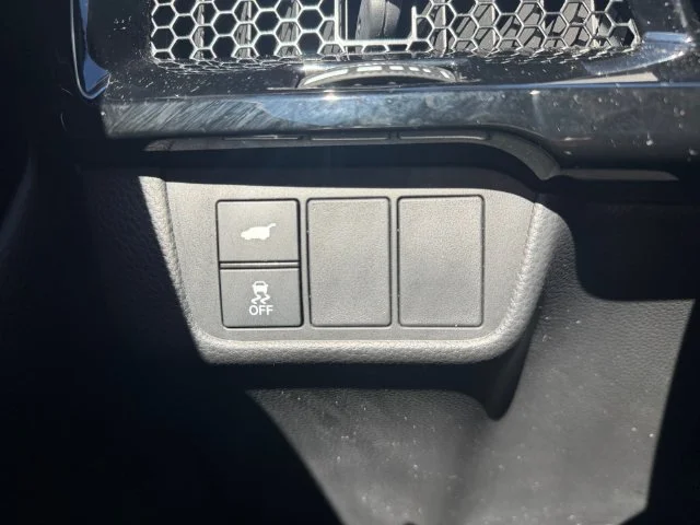 Certified Used 2025 Gray Honda EX-L image 17