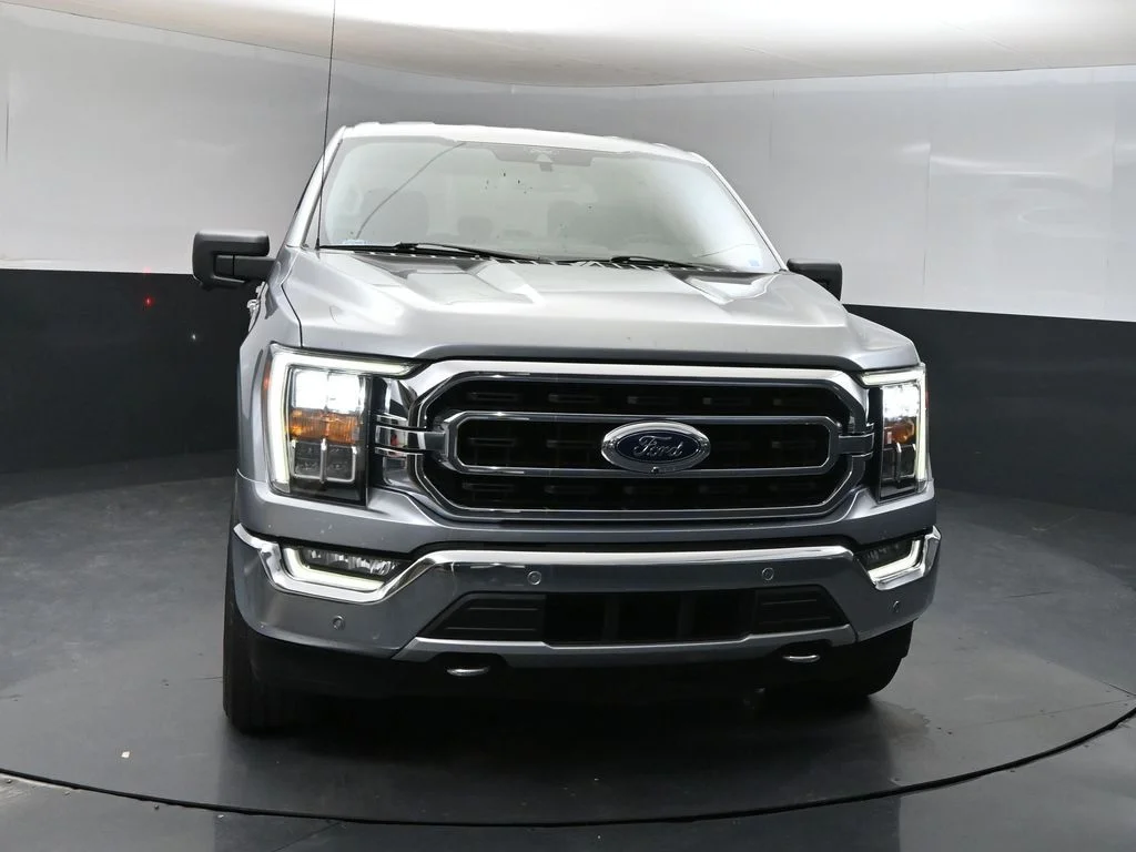 Used 2021 Silver Ford XLT image 6