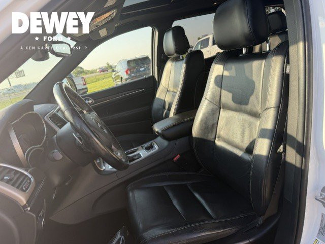Used 2017 Bright White Clearcoat Jeep Limited image 11