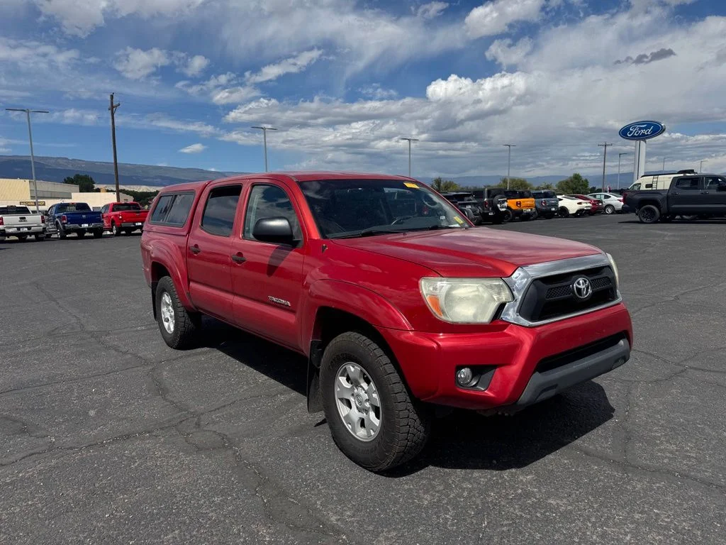 Used 2015 Barcelona Red Metallic Toyota Base image 1