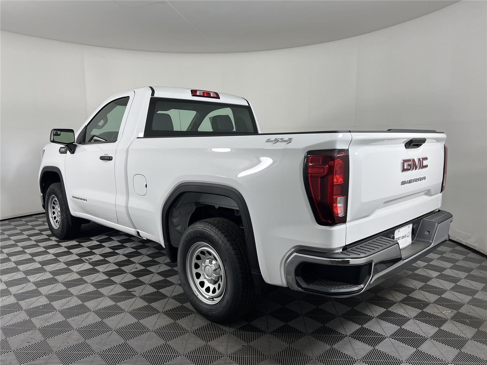 New 2026 Summit White GMC Pro image 4