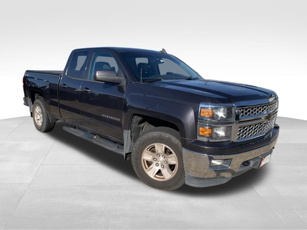 Used 2015 Gray Chevrolet LT image 10