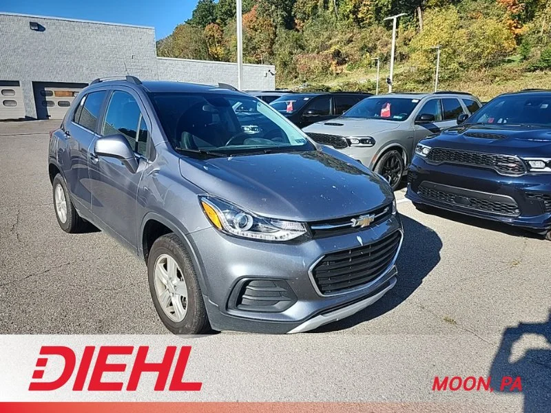 Used 2020 Gray Chevrolet LT image 1