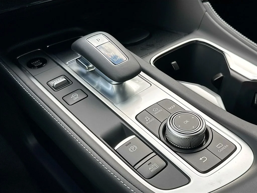 New 2027 MINERAL BLACK INFINITI Sport AWD image 17