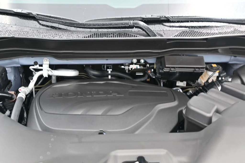New 2026 Sonic Gray Pearl Honda Black Edition image 16