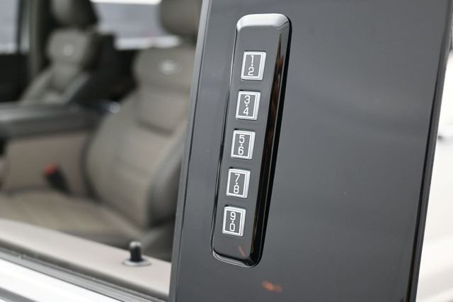 New 2026 Star White Metallic Tri-Coat Ford F-250® Platinum® image 10