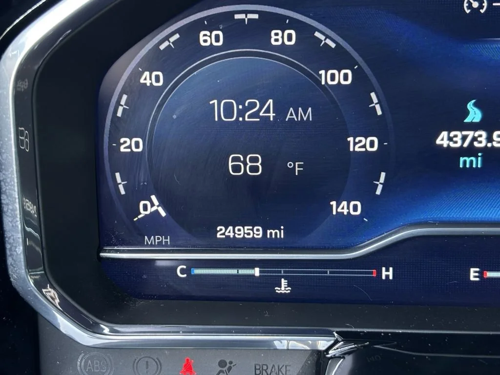 Used 2024 Summit White Chevrolet RST image 35