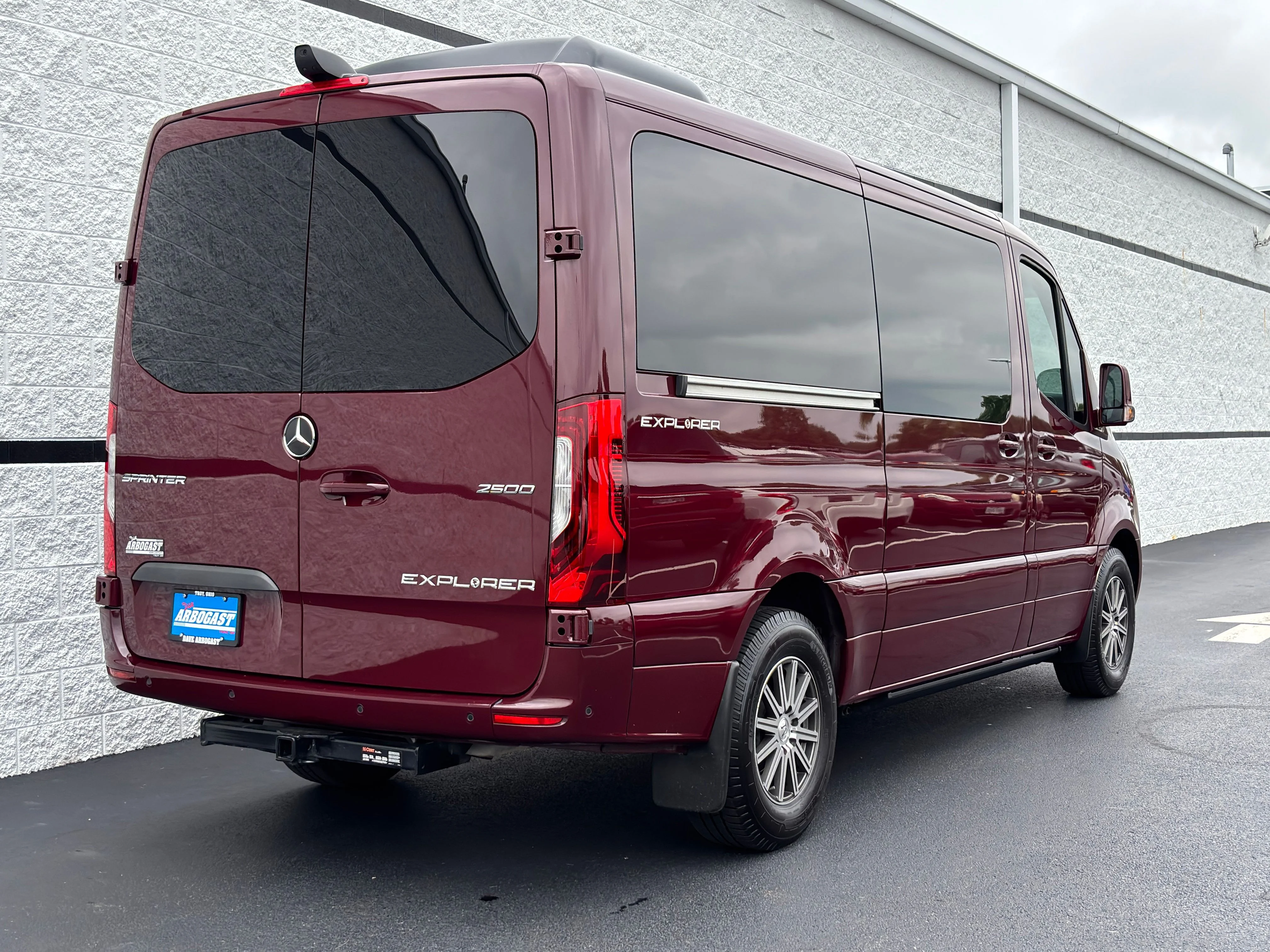 Used 2024 Maroon Mercedes-Benz Explorer Limited SE image 9