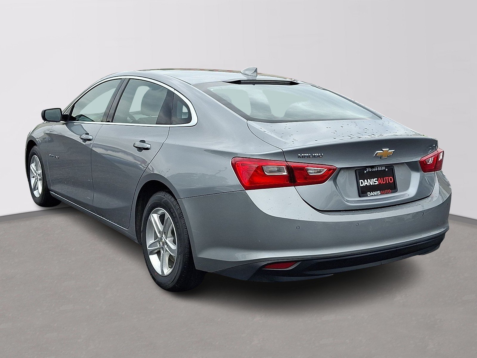 Used 2024 Mineral Gray Metallic - G5D Chevrolet FWD 1LT image 4