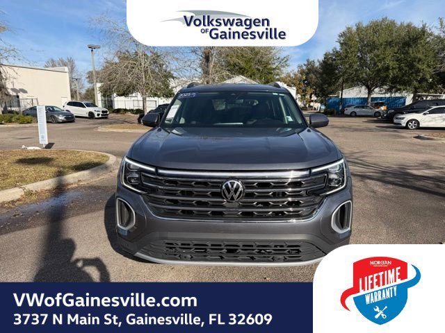 2025 Volkswagen Atlas SE w/Tech