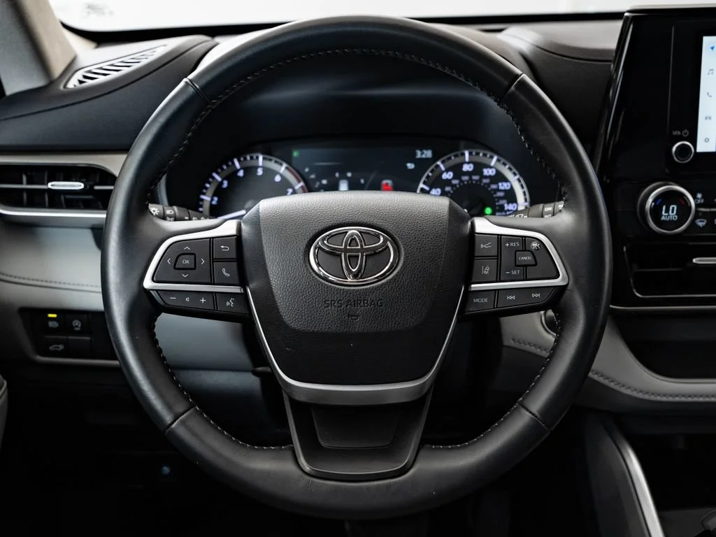 Used 2023 Ruby Flare Pearl Toyota LE image 40