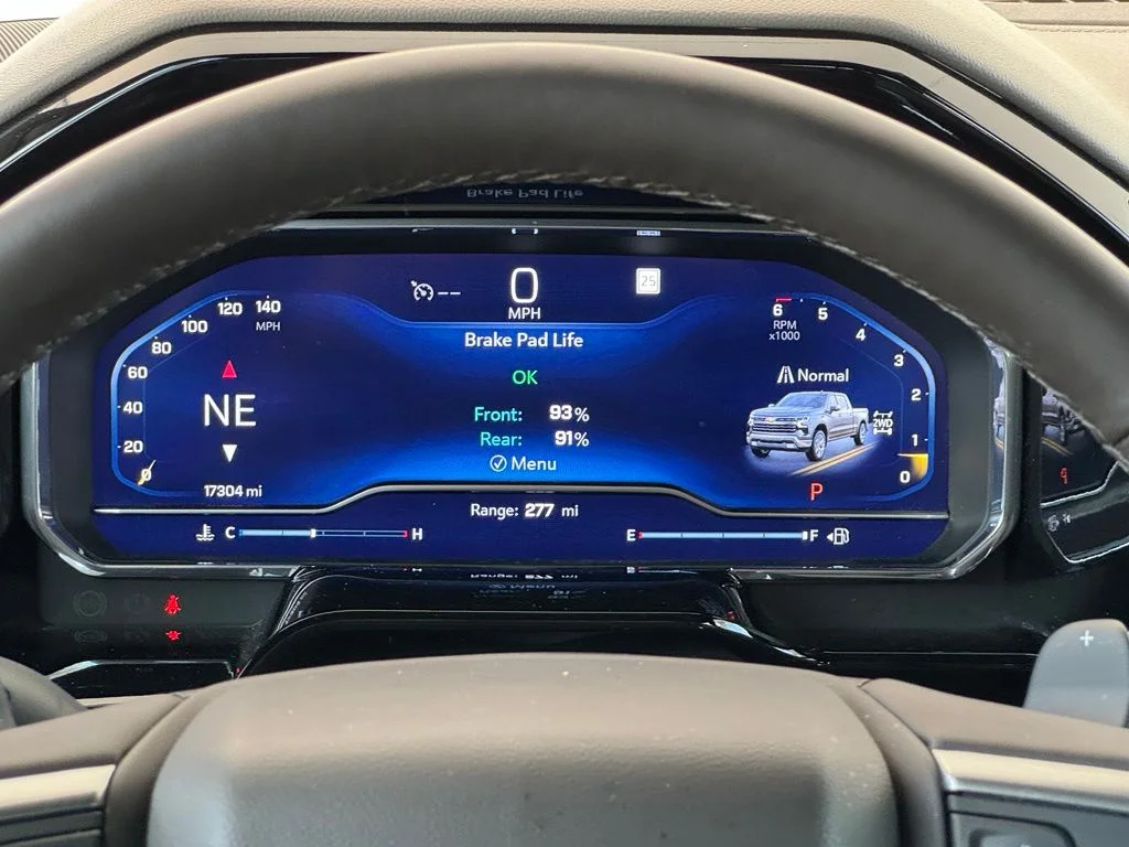 Used 2025 Gray Chevrolet RST image 29