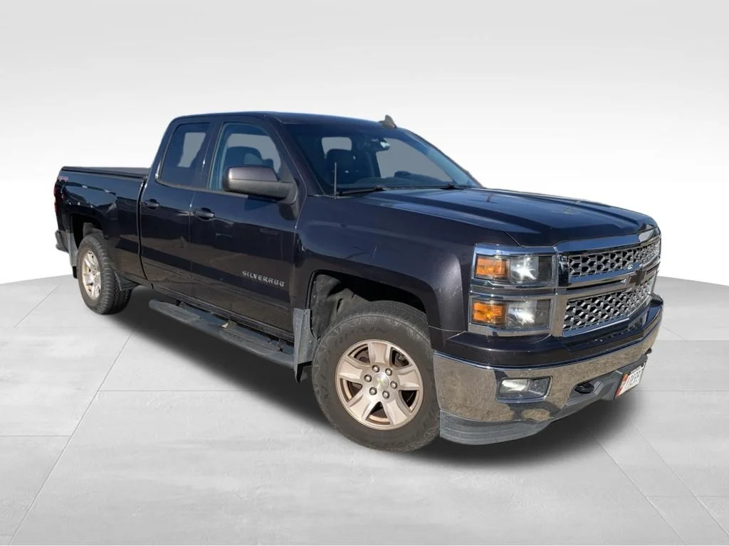 Used 2015 Gray Chevrolet LT image 10