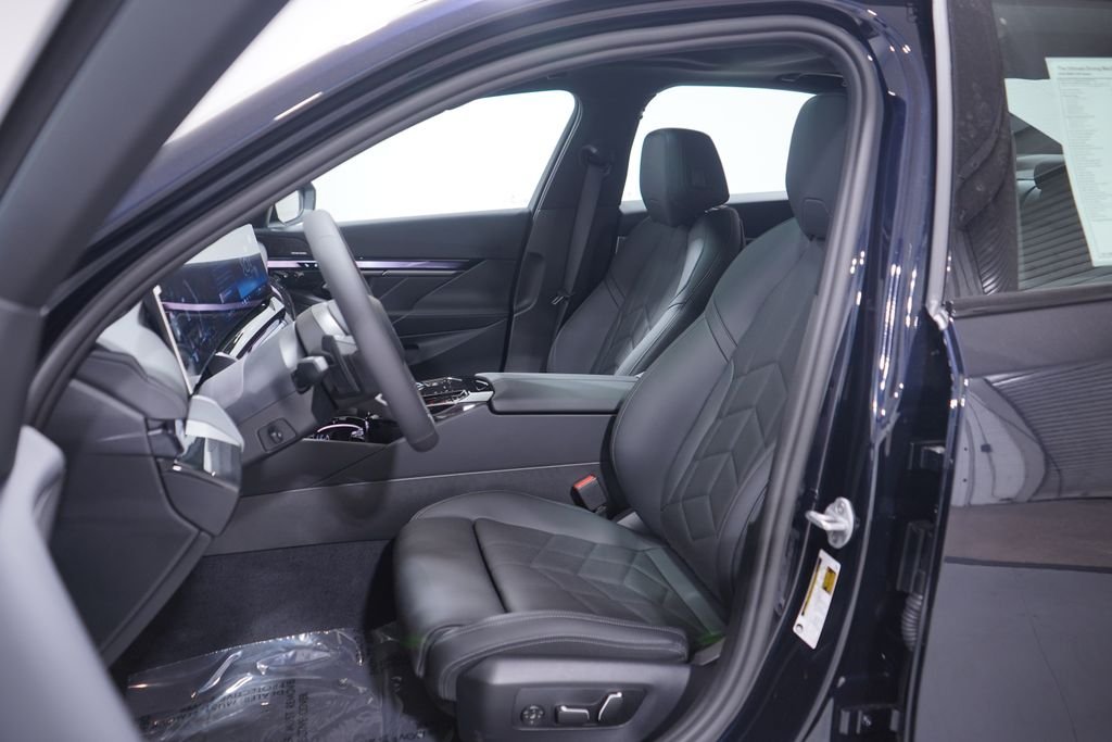 New 2026 Carbon Black Metallic BMW 530i image 7