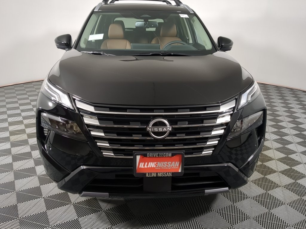 New 2026 Super Black Nissan Platinum image 3