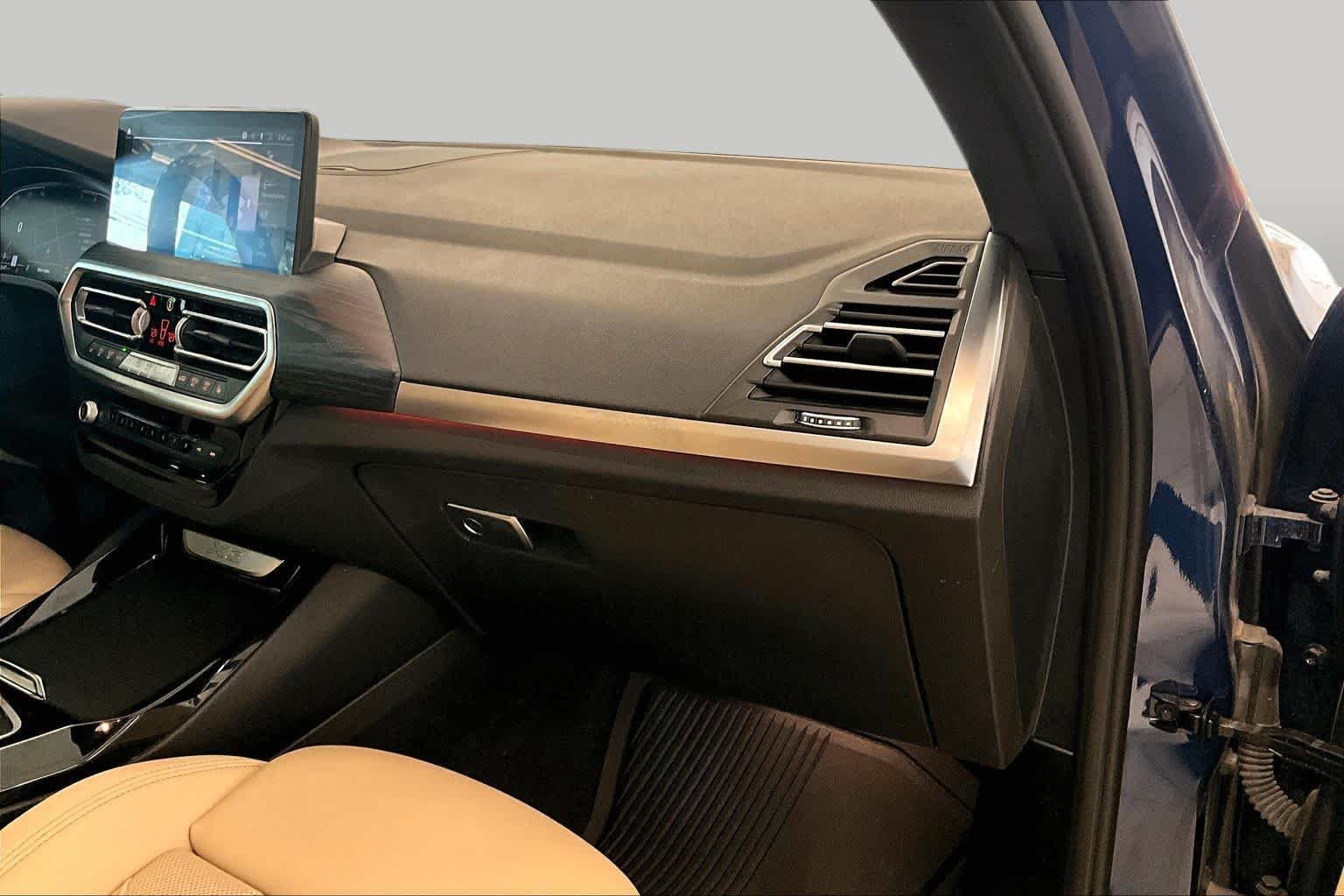 Used 2023 Phytonic Blue Metallic BMW xDrive30i image 17