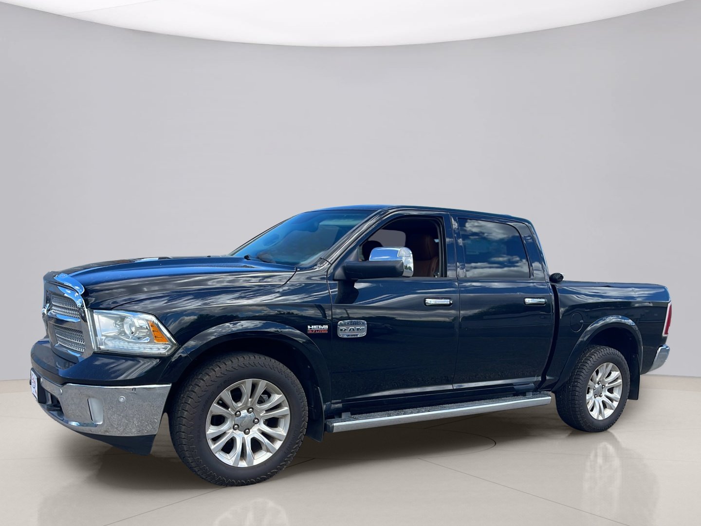 Used 2014 Black Ram LONGHORN image 2