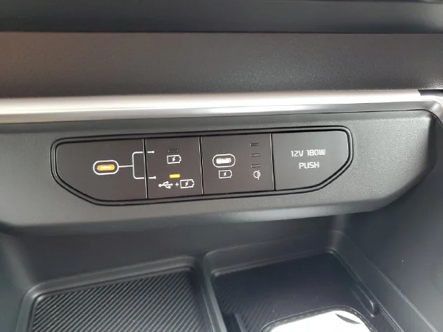 New 2027 Ivory Silver Kia EX image 26