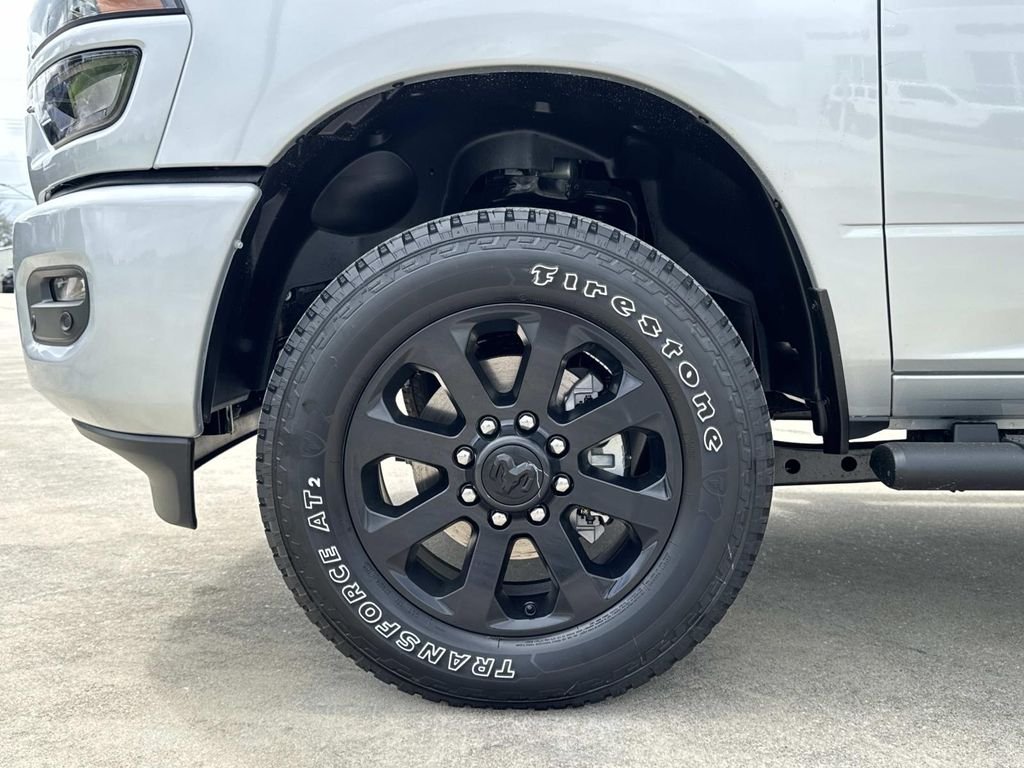 New 2026 Silver-Zynith Exterior Paint RAM Tradesman image 6