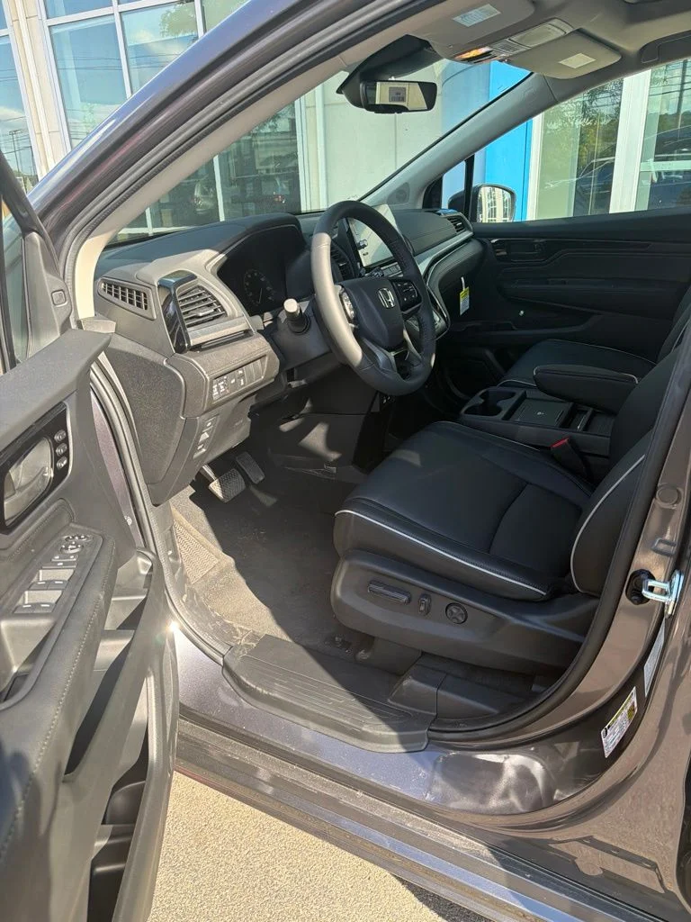 2026 Honda Odyssey Touring - Photo 14