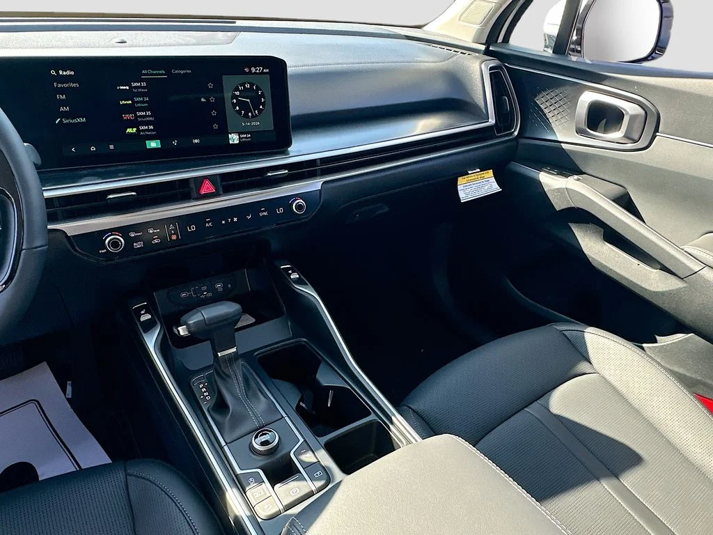 New 2026 Glacial White Kia S image 23