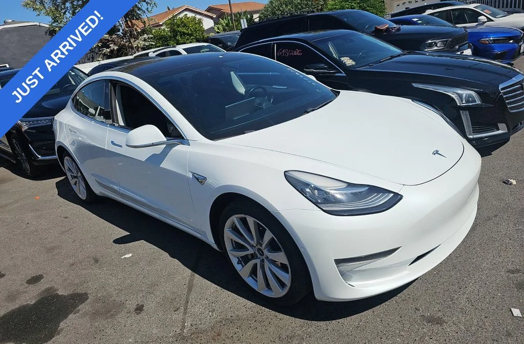 Used 2018 Pearl White Multi-Coat Tesla Long Range image 2
