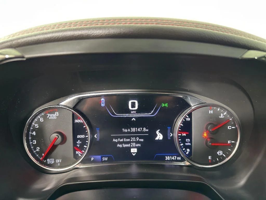 Used 2022 Yellow Metallic Chevrolet RS image 4