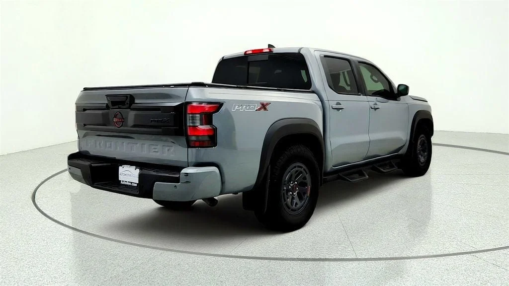 Used 2025 Boulder Gray Pearl Nissan Crew Cab 4x2 PRO-X w/ Step Rails & Remote Start image 5