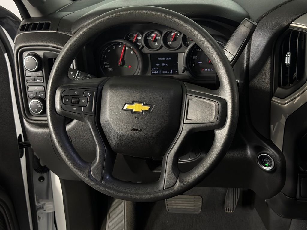 Used 2025 White Chevrolet Custom image 14