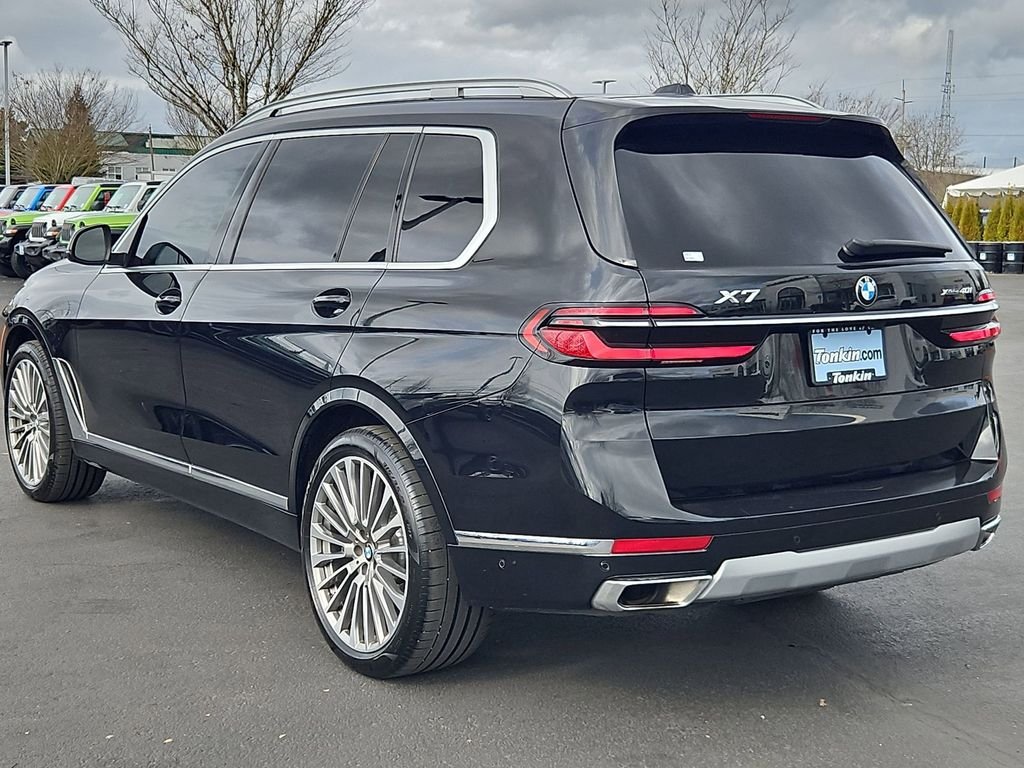 Used 2023 Black BMW xDrive40i image 4