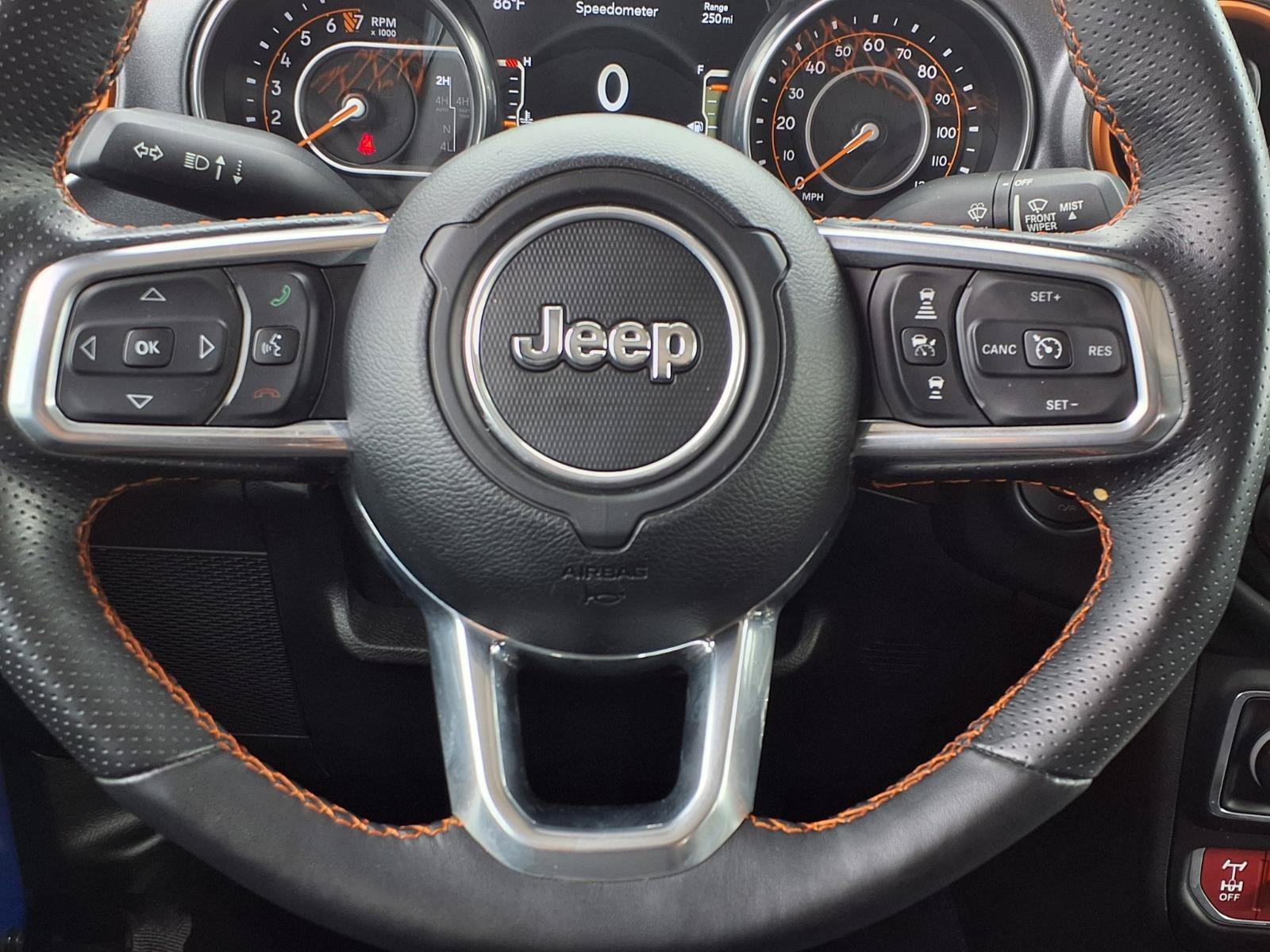 Certified Used 2023 Hydro Blue Pearlcoat Jeep Mojave image 18