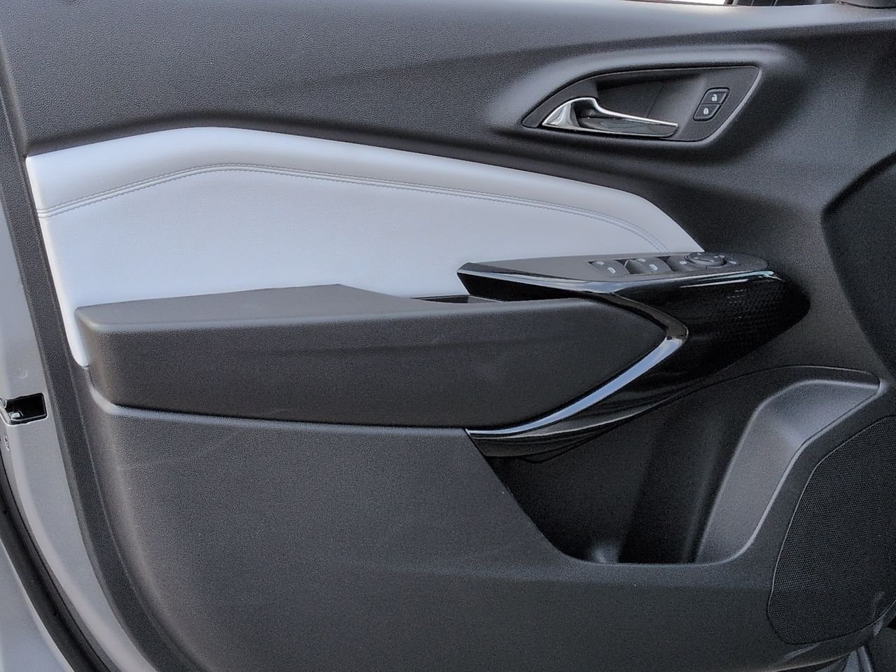 2026 Chevrolet Trax LT - Photo 23