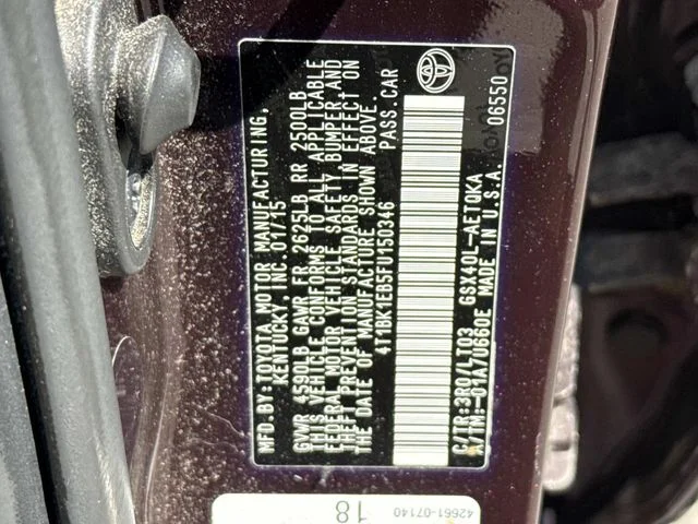 Used 2015 Red Toyota XLE Touring image 29