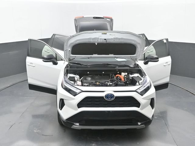 Used 2023 Wind Chill Pearl/Midnight Black Metallic Toyota XSE image 34