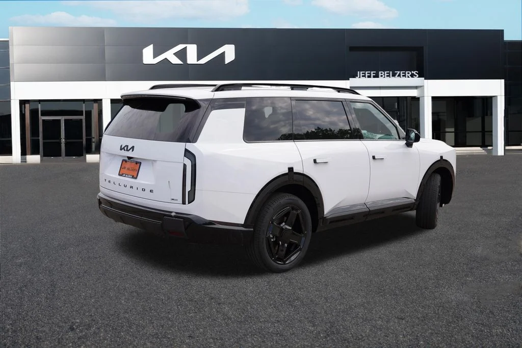 New 2027 Glacial White Pearl Kia X-Line EX image 3