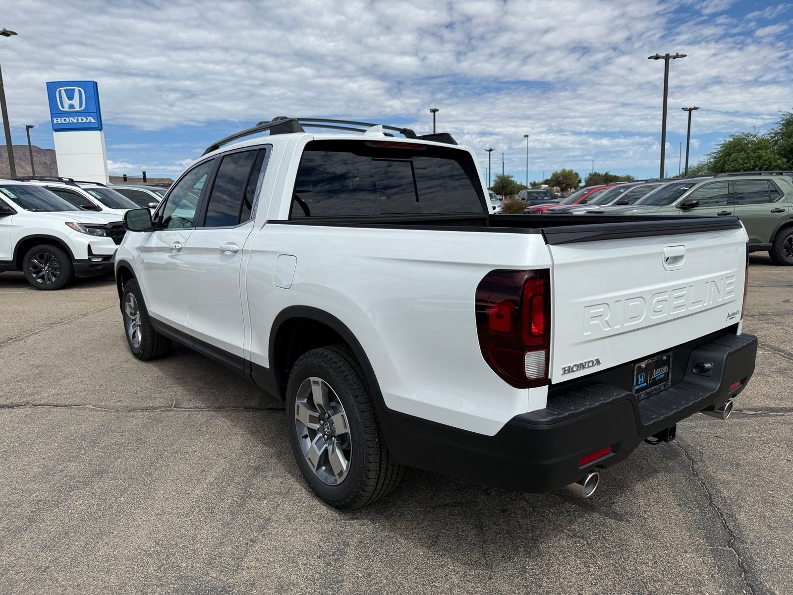 New 2026 Platinum White Pearl Honda RTL image 8