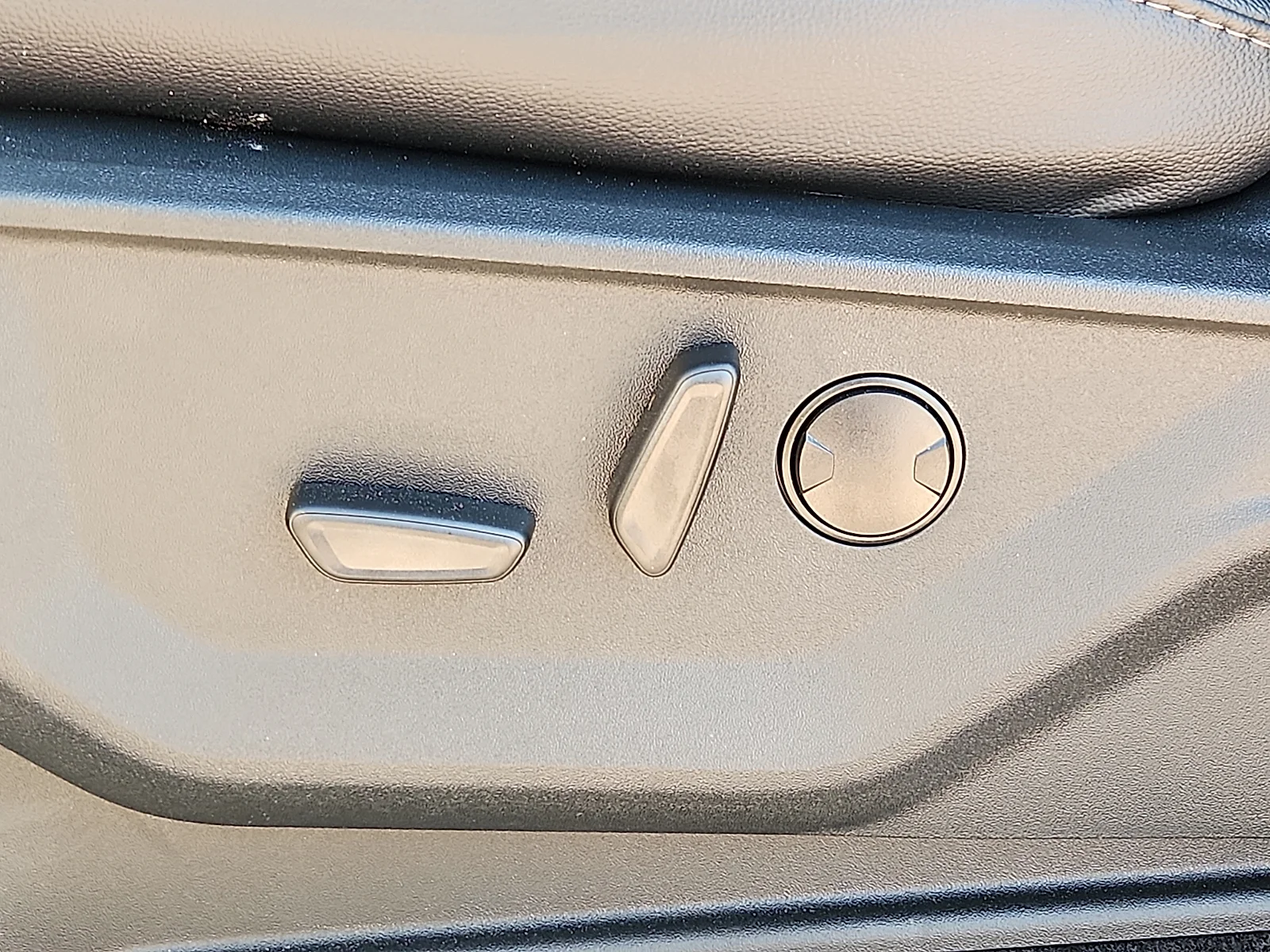 New 2026 Black Metallic Ford Lariat image 16