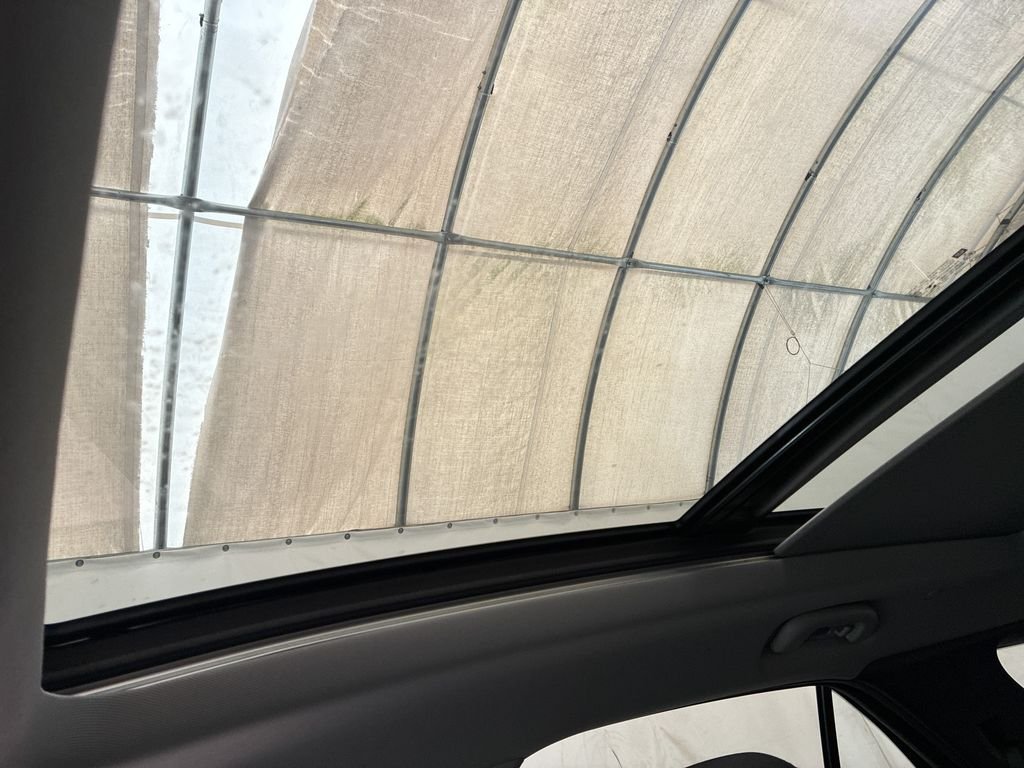 Used 2020 White Chevrolet LT image 29