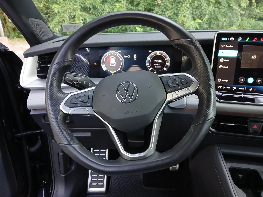 Used 2026 Black Volkswagen SE R-Line Black image 15