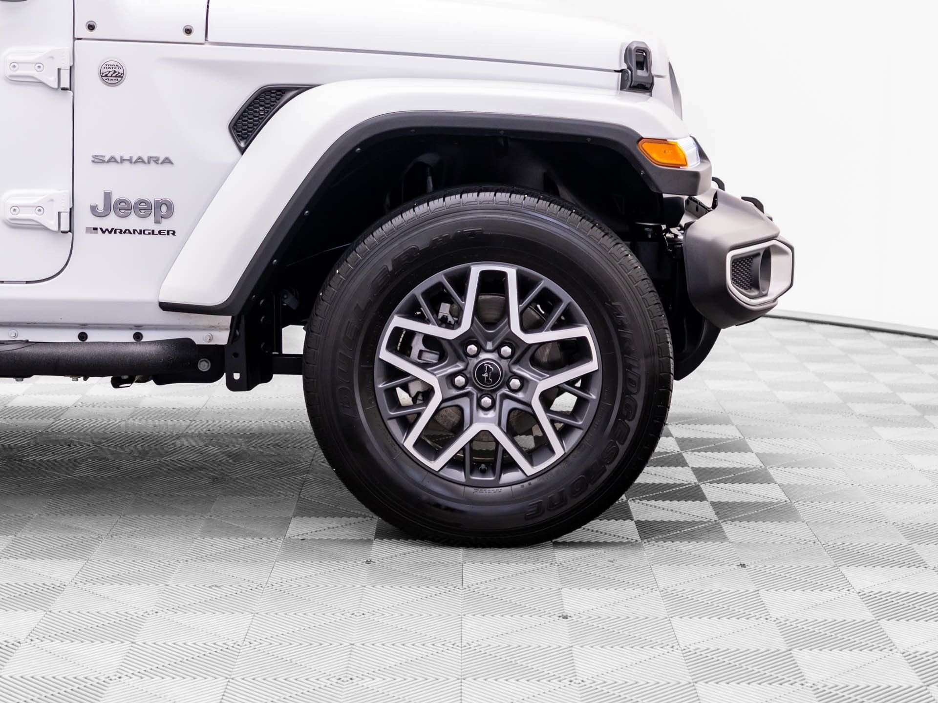 Used 2024 White Jeep Sahara image 36