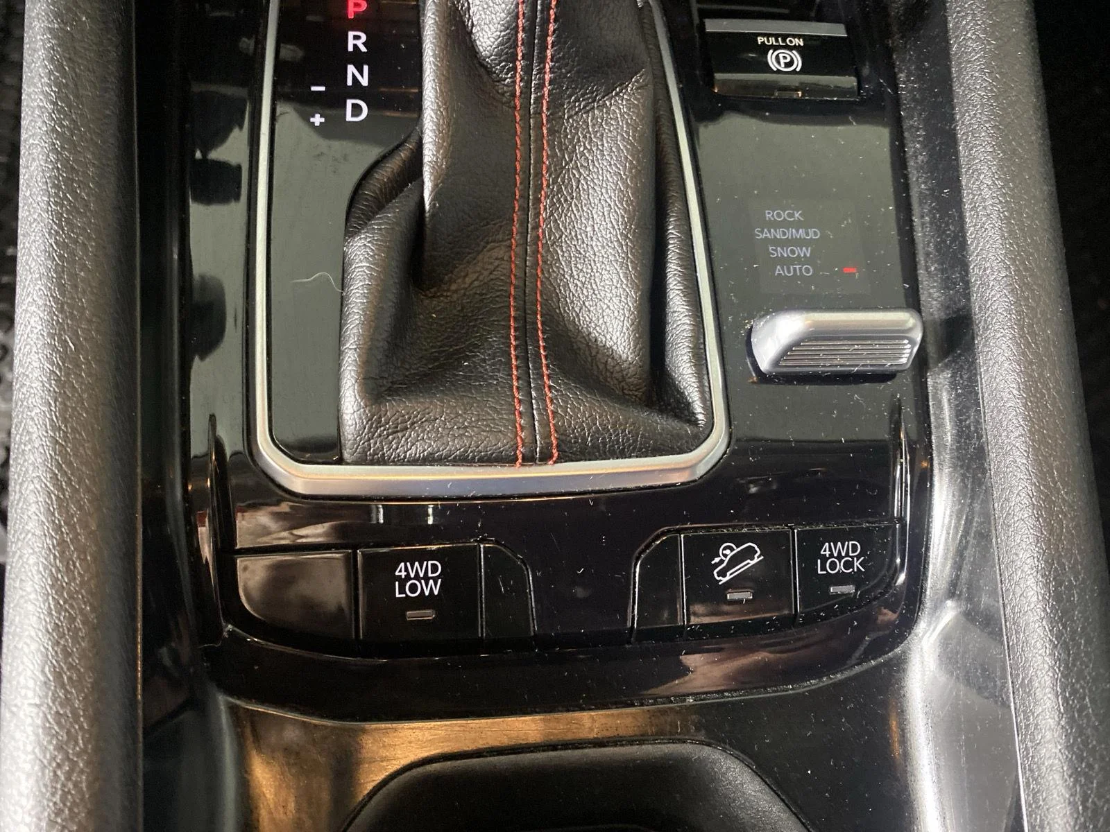 Used 2022 Bright White Clearcoat Jeep Trailhawk image 30