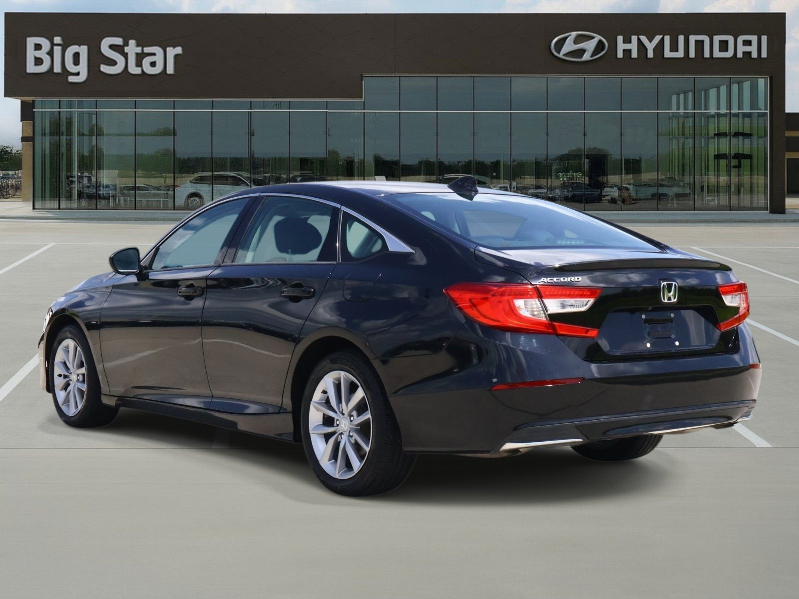 Used 2021 Crystal Black Pearl Honda LX image 3