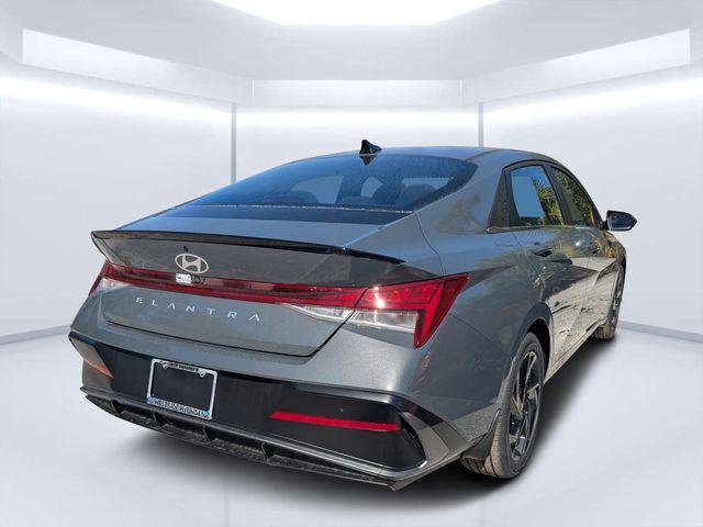 New 2026 Gray Hyundai SEL Sport Premium image 3