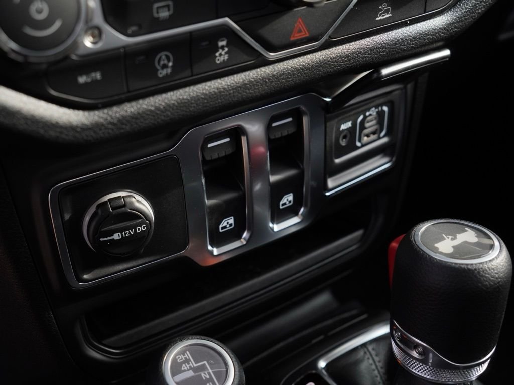 New 2026 Anvil Clear-Coat Exterior Paint Jeep Sport image 15