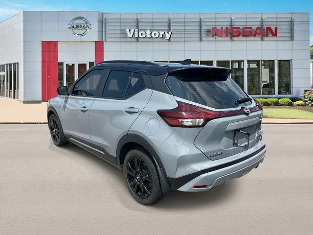 Used 2022 Gray Nissan SR image 5