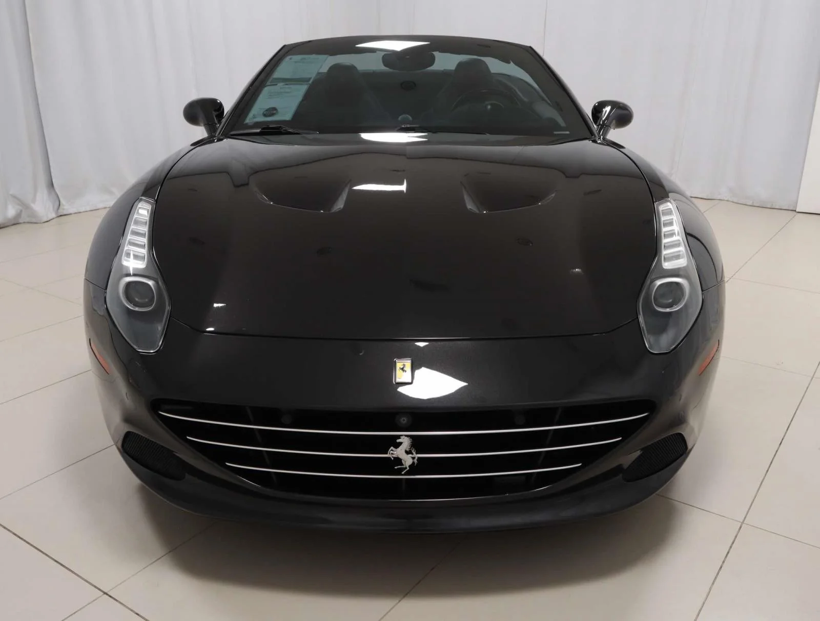 Used 2016 Nero Daytona Metallic Ferrari T 2dr Conv image 44